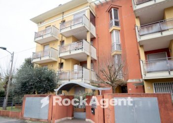 Facciata - Trilocale via Arno, 24, Rimini - foto 36