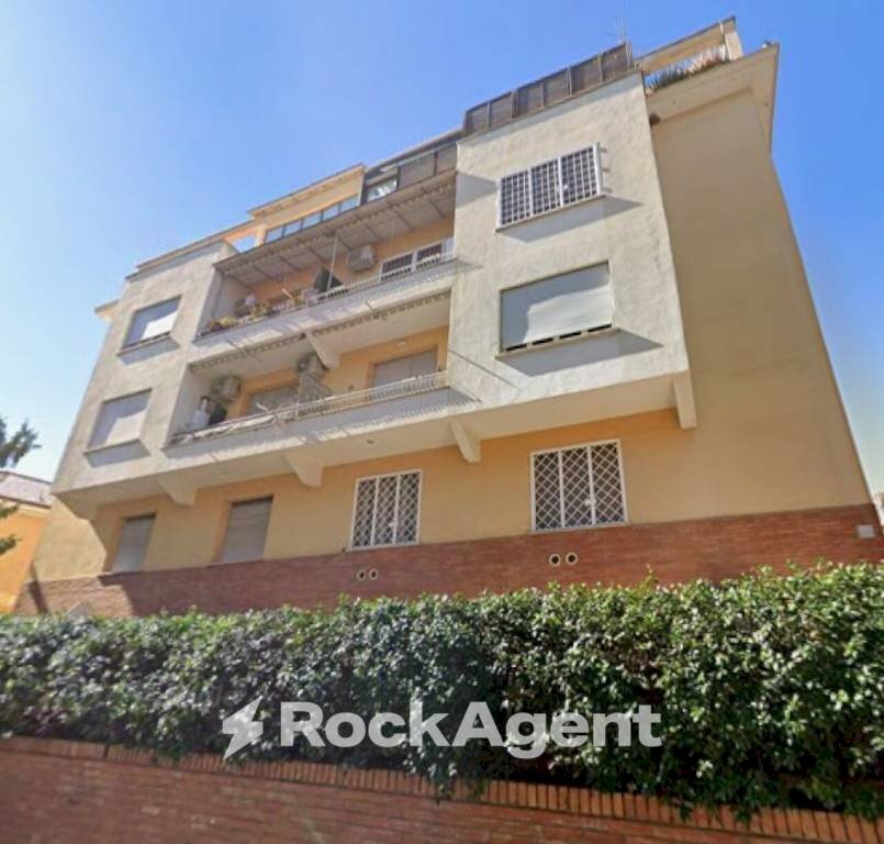 Facciata - Bilocale via Achille Mauri, Roma - foto 2