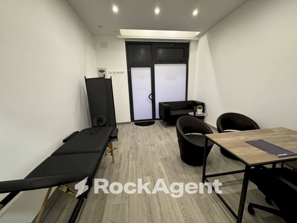 Interno non residenziale - Negozio via Ludovico di Monreale, 48, Roma - foto 3