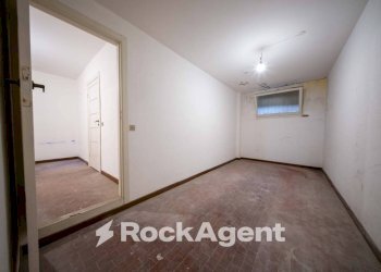 Cantina - Shop via Giovanni Amendola, 53, Sassari - photo 9