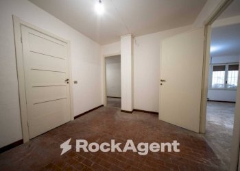 Ingresso - Shop via Giovanni Amendola, 53, Sassari - photo 10