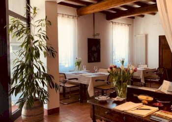 Salone - Villa via Gabbiana, 6, Castellucchio - foto 1