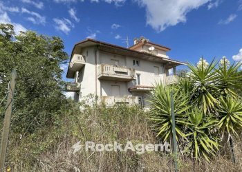 Facciata - Villa via Archimede, 61, Sant'Egidio alla Vibrata - foto 37