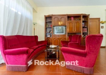 Salone - Appartamento via Litteri, 9, Aci Castello - foto 8