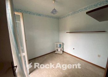 Camera da letto - Casa indipendente via Case Basse, 6, Foligno - foto 13
