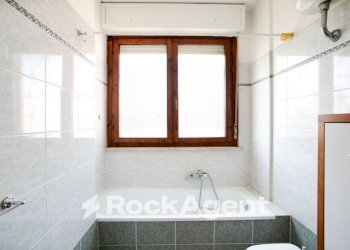 Bagno - Quadrilocale via Rocca dei Nibli, Roma - foto 24