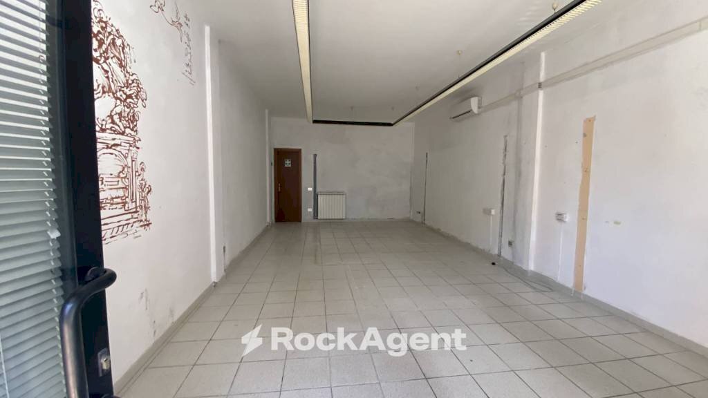 Interno non residenziale - Negozio Staffoli 22, PI, Santa Croce sull'Arno - foto 1