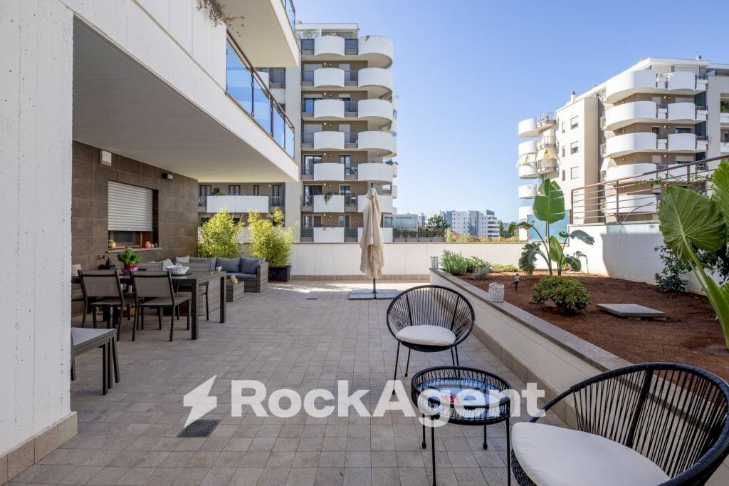 Cortile interno - Bilocale via Giana Anguissola, 41, Roma - foto 1