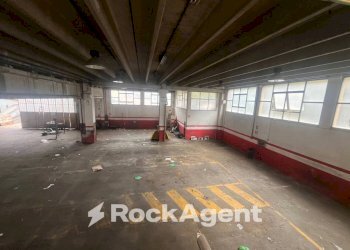 Interno non residenziale - Capannone via Emilio Vecchia 102, Varazze - foto 4