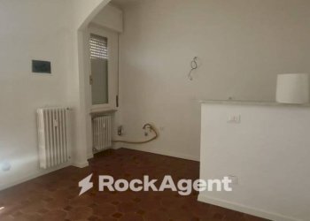 Salone - Appartamento viale Martiri della Libertà, 34, Mede - foto 5