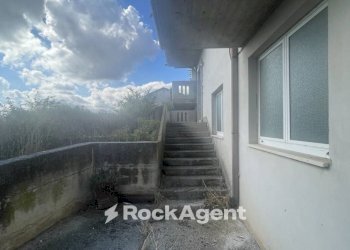 Cortile interno - Quadrilocale via Archimede, 61, Sant'Egidio alla Vibrata - foto 4