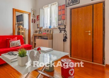 Studio - Two-room apartment corso Cavour, 182, Bari - photo 5