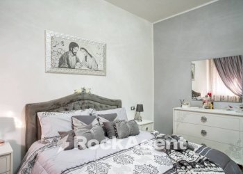 Camera da letto - Trilocale via G. Bellone, 23, Mede - foto 11