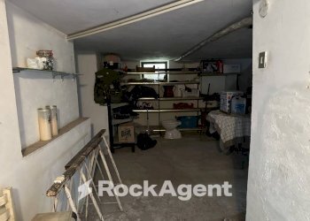 Cantina - Villa via delle Nazioni Unite 36, Alanno - foto 4