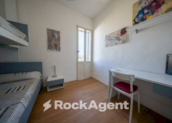 Camera da letto - Trilocale via Grazia Deledda, 45, Alghero - foto 11