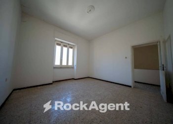 Camera da letto - Quadrilocale via Cagliari, 11, Sorso - foto 13