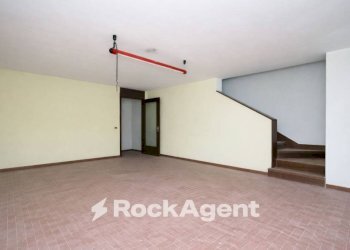 Interno palazzo - Villa via Tagliamento, 22, Seriate - foto 13