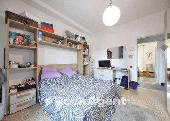 Camera da letto - Bilocale corso Don Orione, 126, Tortona - foto 3