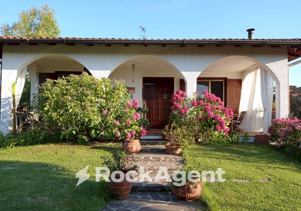 Giardino - Villa via P. Nenni, 15, Motta Visconti - photo 2