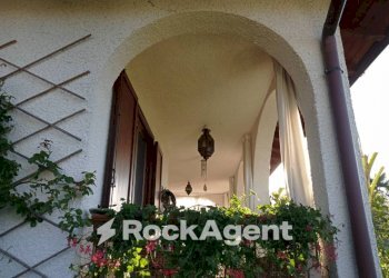 Facciata - Villa via P. Nenni, 15, Motta Visconti - photo 7