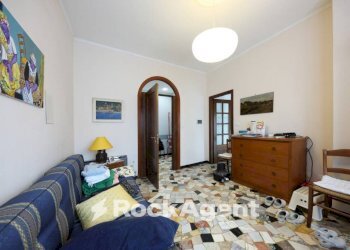 Camera da letto - Bilocale piazza Marconi, 9, Mombaruzzo - foto 7