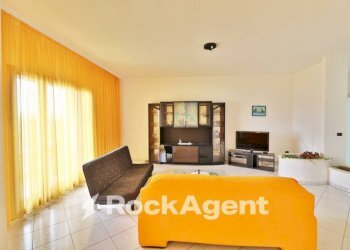 Salone - Villa via Lucia Preite, 46, Taurisano - photo 7