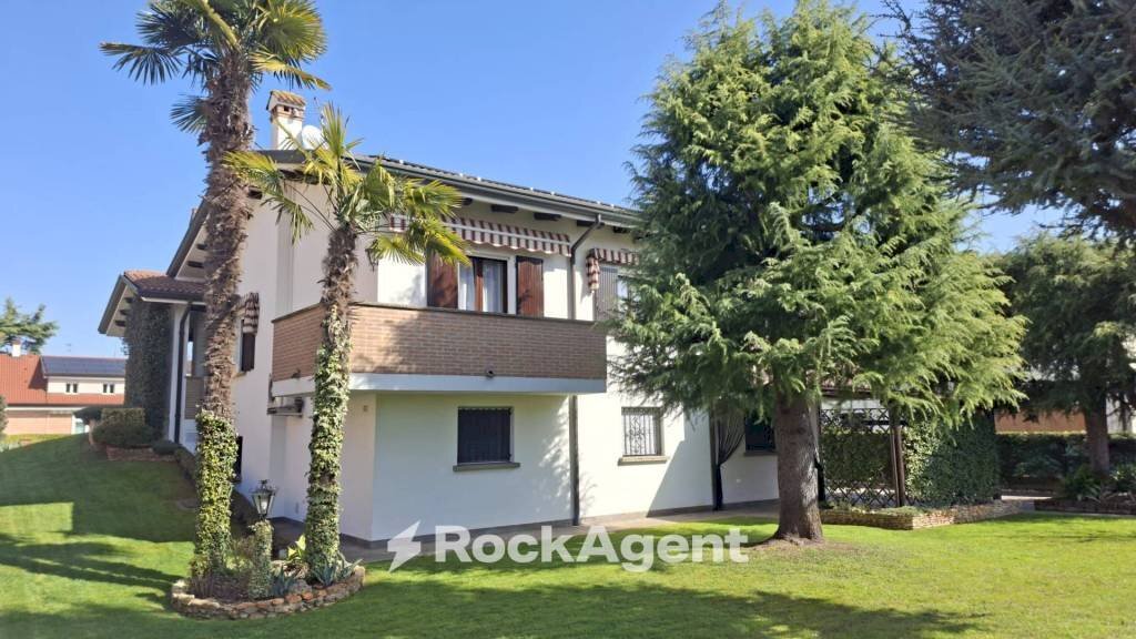 Facciata - Villa via Giovanni Pascoli, 2, Selvazzano Dentro - photo 1