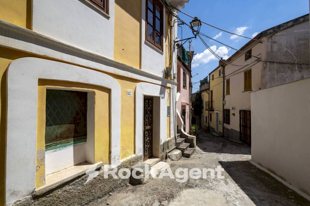 Cortile interno - One-room apartment vicolo II Agricoltori, Catanzaro - photo 1