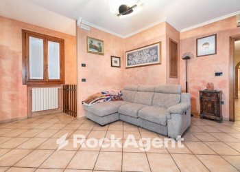 Salone - Casa indipendente via Argine Sinistro, 5, Correzzola - foto 2