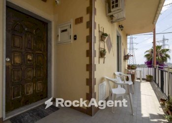Terrazzo - Three-room apartment viale dei Tulipani, 183, Catanzaro - photo 2