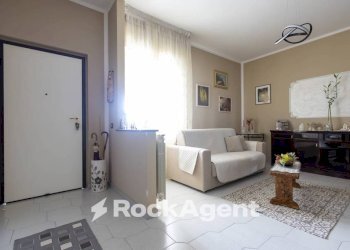 Ingresso - Three-room apartment viale dei Tulipani, 183, Catanzaro - photo 9