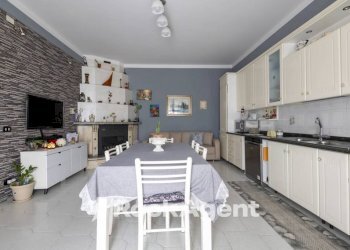 Cucina - Three-room apartment viale dei Tulipani, 183, Catanzaro - photo 17