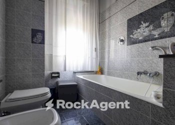 Bagno - Three-room apartment viale dei Tulipani, 183, Catanzaro - photo 21