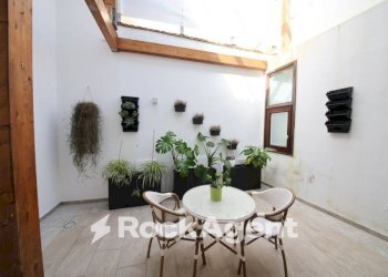 Cortile interno - Villa a Schiera via Mario di Lecce, Lecce - foto 12