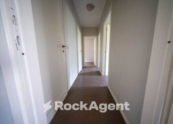 Corridoio - Four-room apartment via Gavino Matta, 3, Sassari - photo 8