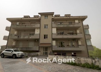 Facciata - Quadrilocale via Alessi di Turio, 8, Catanzaro - foto 27