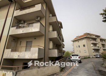 Facciata - Quadrilocale via Alessi di Turio, 8, Catanzaro - foto 28
