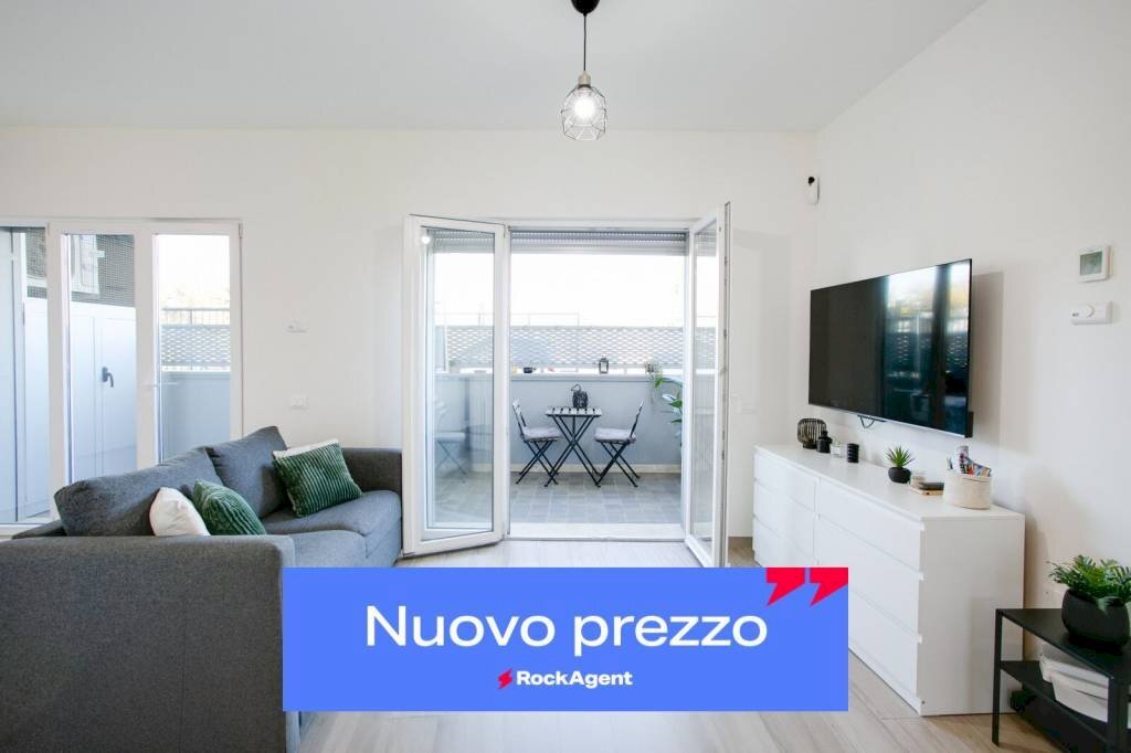 Salone - One-room apartment via Ildebrando della Giovanna, 81, Roma (neighborhood Massimina) - photo 1