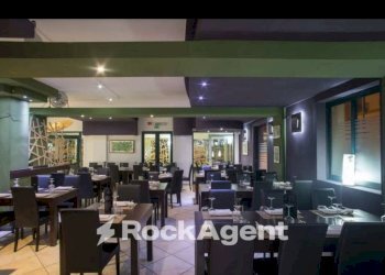 Interno non residenziale - Ristorante piazza Cesare Terranova, Parabita - foto 6