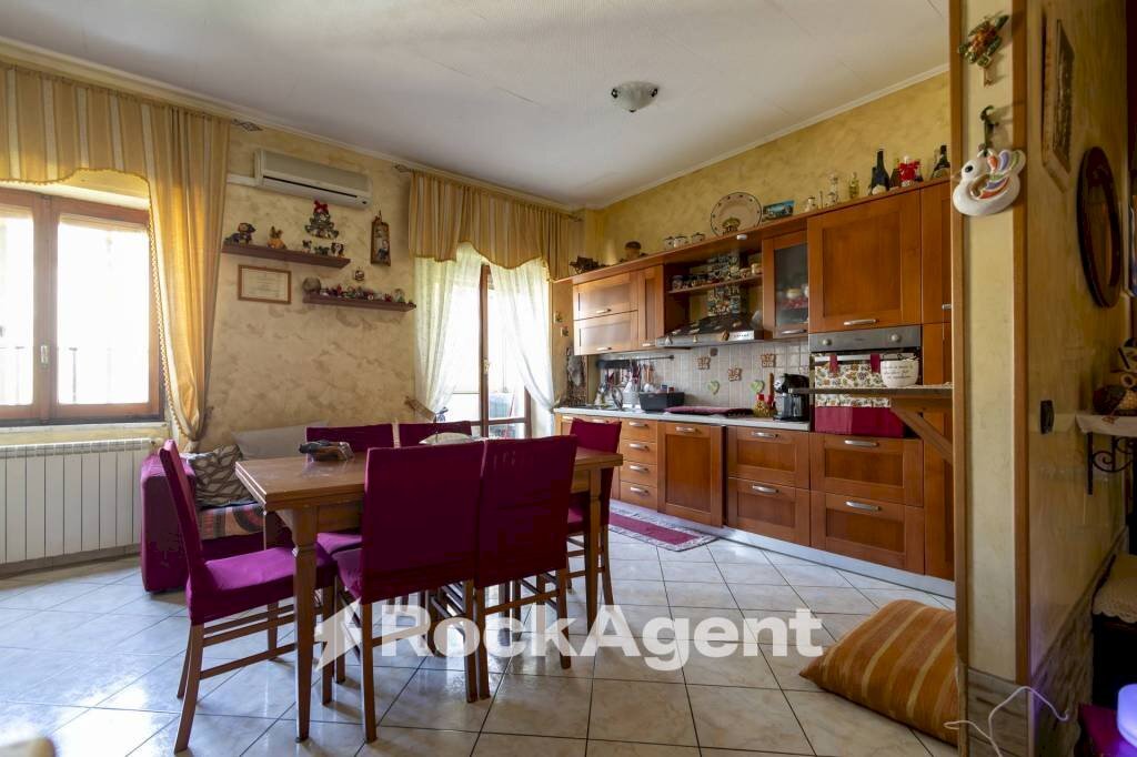 Cucina - Trilocale via Antonio Masciari, 7, Catanzaro - foto 1