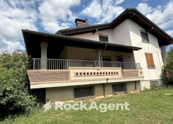 Facciata - Villa LOCALITA' GOTRA, Albareto - foto 4