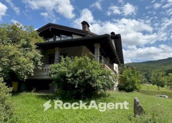 Facciata - Villa LOCALITA' GOTRA, Albareto - foto 7