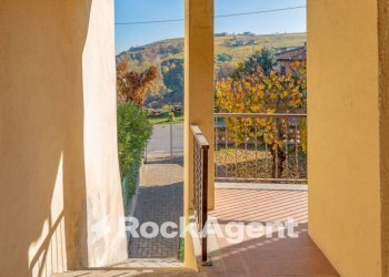 Terrazzo - Casa indipendente via Circonvallazione, 19, Castiglione Tinella - foto 19