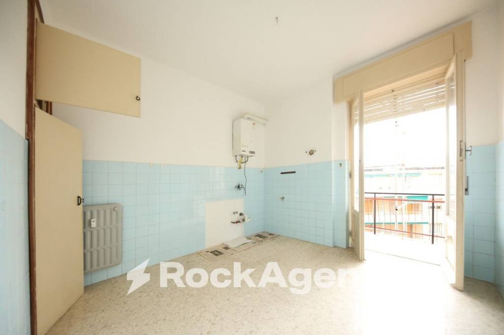 Cucina - Quadrilocale via Santa Maria Assunta di Nervi, Genova (zona Quarto) - foto 3