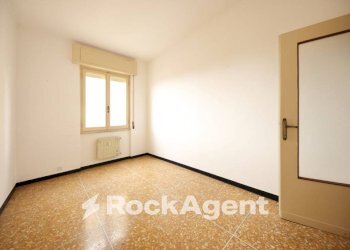 Camera da letto - Quadrilocale via Santa Maria Assunta di Nervi, Genova (zona Quarto) - foto 24