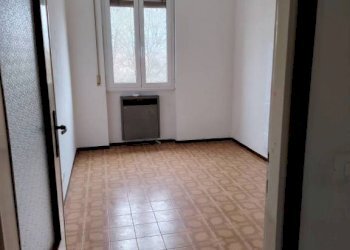 Camera da letto - Trilocale via Angelo Amati, 6, Pavia - foto 9