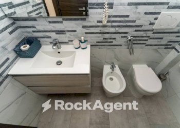 Bagno - Bilocale via Vittorio Emanuele Orlando, 32, Catania - foto 5