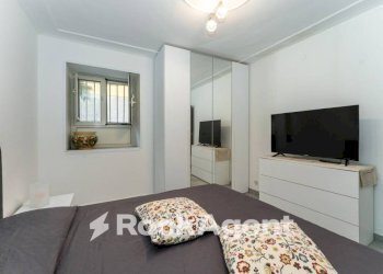 Camera da letto - Bilocale via Vittorio Emanuele Orlando, 32, Catania - foto 11