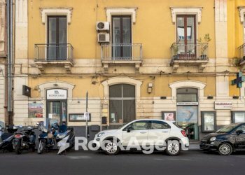 Zona - Bilocale via Vittorio Emanuele Orlando, 32, Catania - foto 26