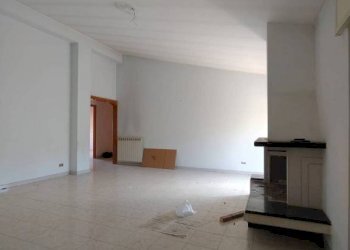 Stanza non arredata - Three-room apartment via Flaminia, 124, Rignano Flaminio - photo 3